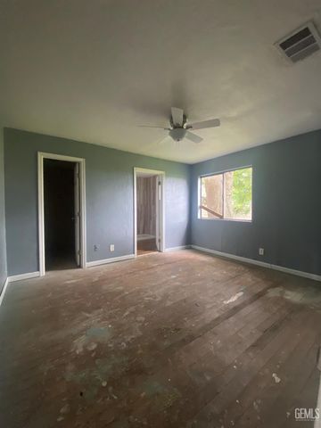 30348 Riverside Street, Shafter, CA 93263