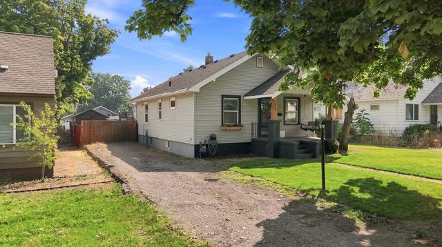 2608 N Napa St, Spokane, WA 99207