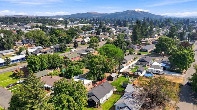 2608 N Napa St, Spokane, WA 99207