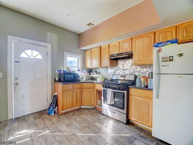 866 Lyons Ave, Irvington Twp., NJ 07111