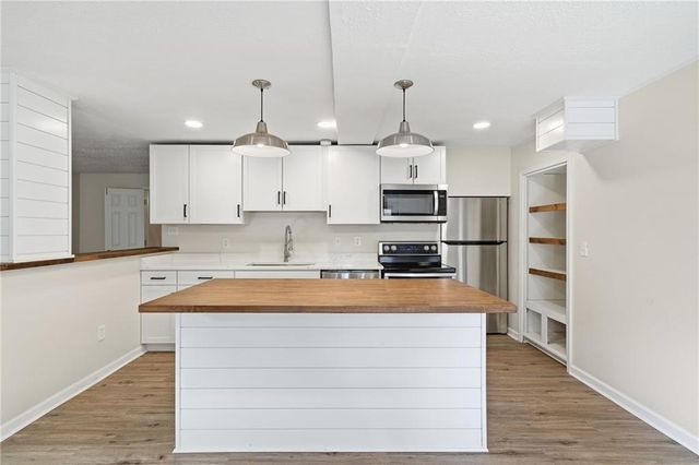 5080 Maryland NW Drive, Acworth, GA 30101