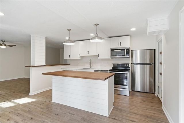 5080 Maryland NW Drive, Acworth, GA 30101