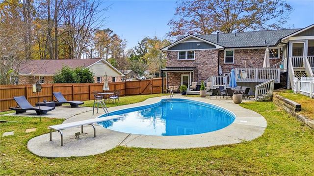 5080 Maryland NW Drive, Acworth, GA 30101