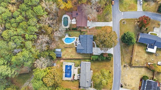 5080 Maryland NW Drive, Acworth, GA 30101