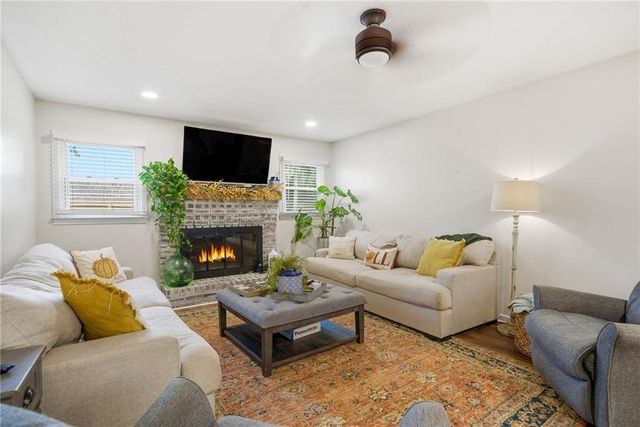 5080 Maryland NW Drive, Acworth, GA 30101