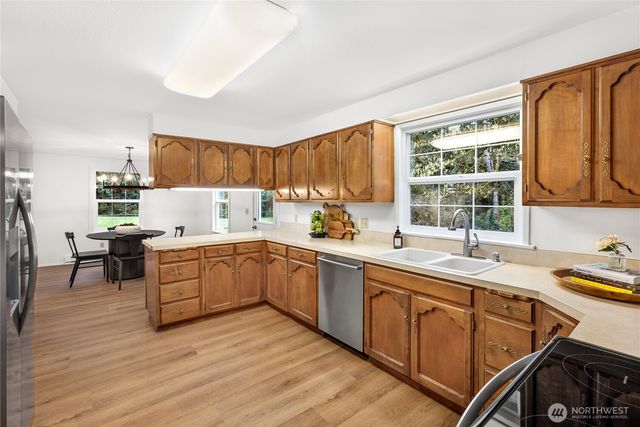 18424 109TH AVENUE SE, Snohomish, WA 98296