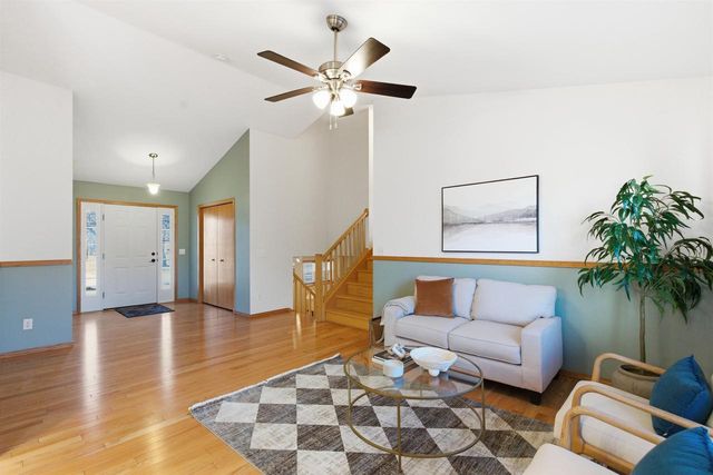 706 Amnicon Trail, Madison, WI 53718