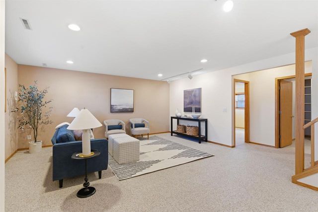 706 Amnicon Trail, Madison, WI 53718