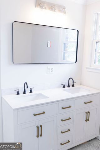 203 S Chilton Crescent, Lagrange, GA 30240