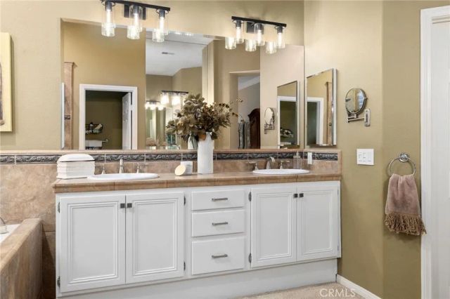 2370 Canyon Crest, La Verne, CA 91750