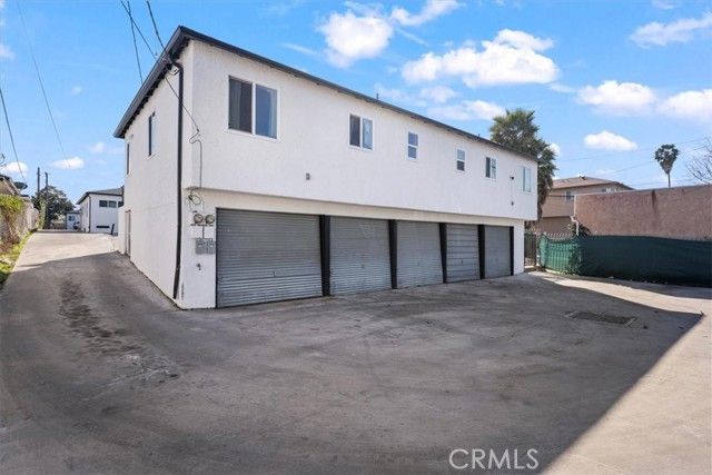 1525 W 105th Street, Los Angeles, CA 90047