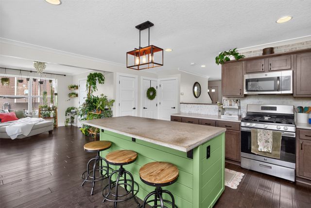 3413 Hawthorn Drive SW, Bondurant, IA 50035