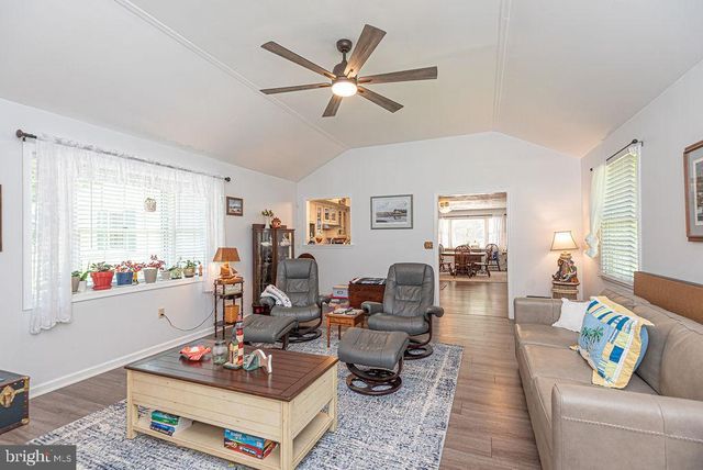 151 SANDYHOOK RD, Ocean Pines, MD 21811