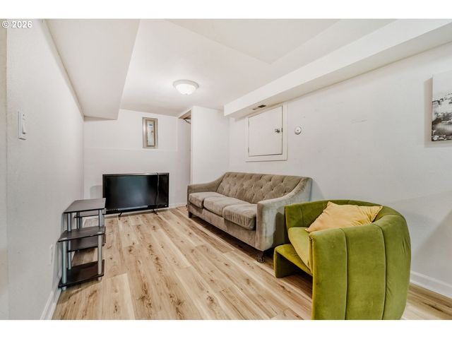 4667 EXETER St, West Linn, OR 97068