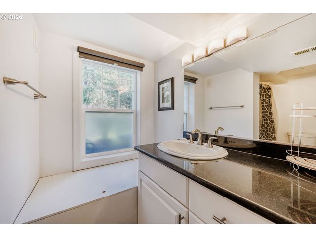 4667 EXETER St, West Linn, OR 97068