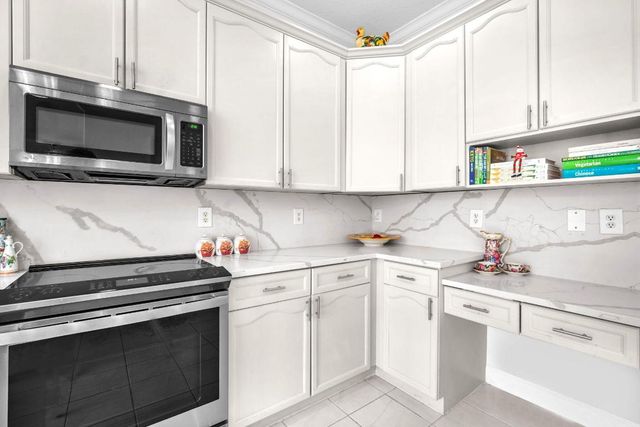 17184 75th Place N, The Acreage, FL 33470