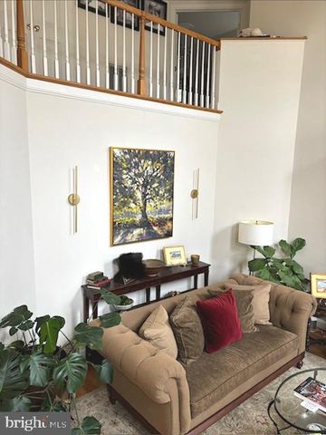 5924 CHESTERBROOK RD, Mclean, VA 22101