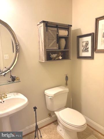 5924 CHESTERBROOK RD, Mclean, VA 22101