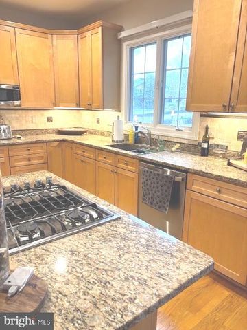 5924 CHESTERBROOK RD, Mclean, VA 22101