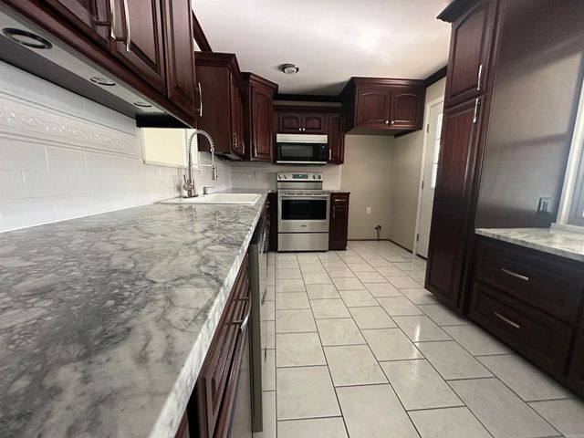 2539 Oakwood Drive, Malvern, AR 72104