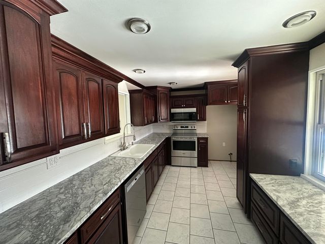 2539 Oakwood Drive, Malvern, AR 72104