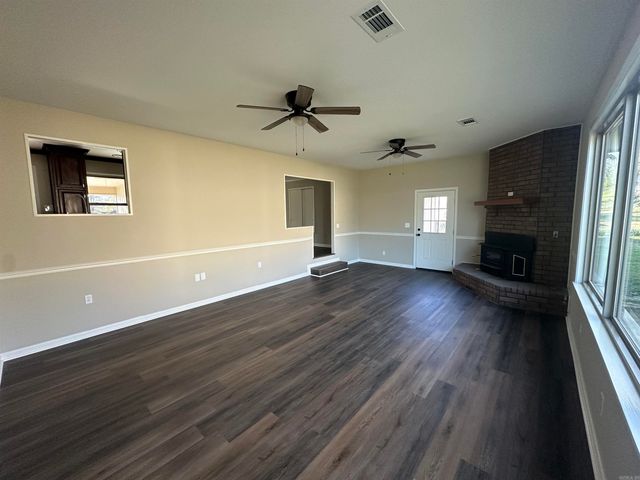 2539 Oakwood Drive, Malvern, AR 72104