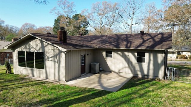 2539 Oakwood Drive, Malvern, AR 72104
