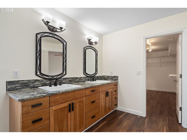 1536 55TH St, Washougal, WA 98671