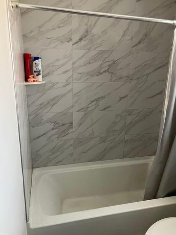 1436 Millbrook Court 1436, Schaumburg, IL 60193