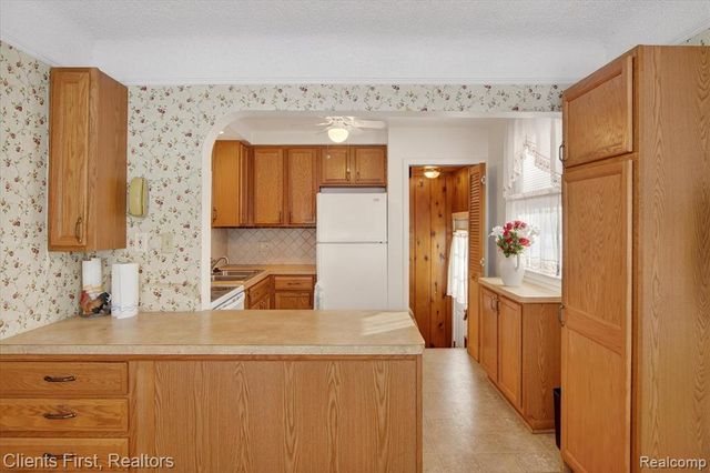 4403 Biddle Street, Wayne, MI 48184