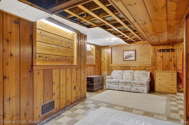 4403 Biddle Street, Wayne, MI 48184