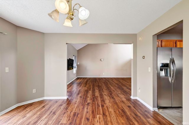 3210 Limerick Place, Fort Wayne, IN 46818