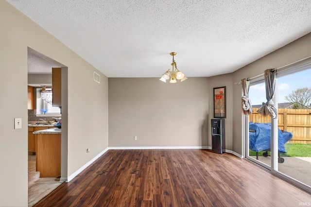 3210 Limerick Place, Fort Wayne, IN 46818