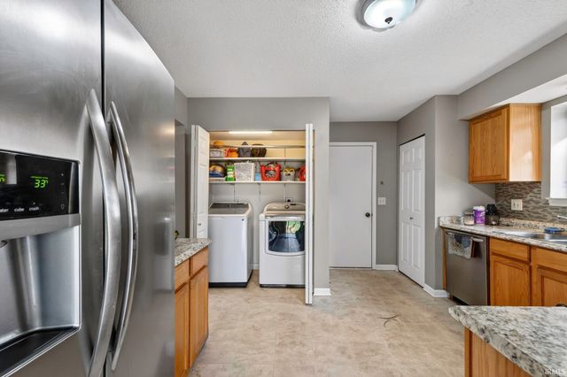 3210 Limerick Place, Fort Wayne, IN 46818