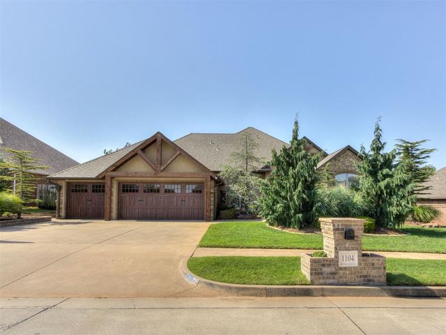 1104 Kingsway Avenue, Yukon, OK 73099