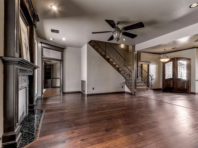1104 Kingsway Avenue, Yukon, OK 73099