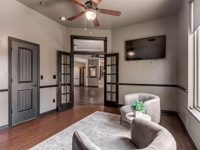 1104 Kingsway Avenue, Yukon, OK 73099