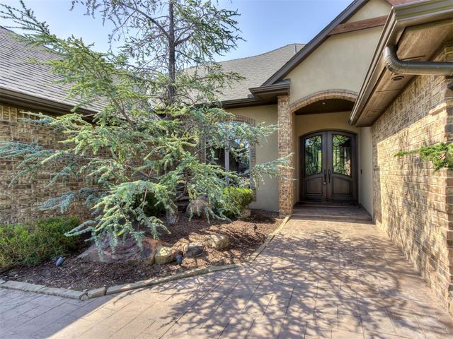 1104 Kingsway Avenue, Yukon, OK 73099