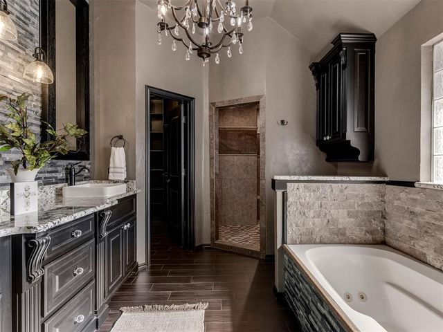 1104 Kingsway Avenue, Yukon, OK 73099