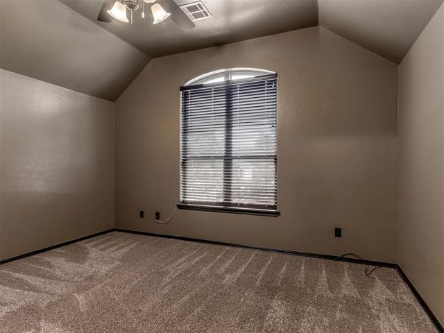 1104 Kingsway Avenue, Yukon, OK 73099