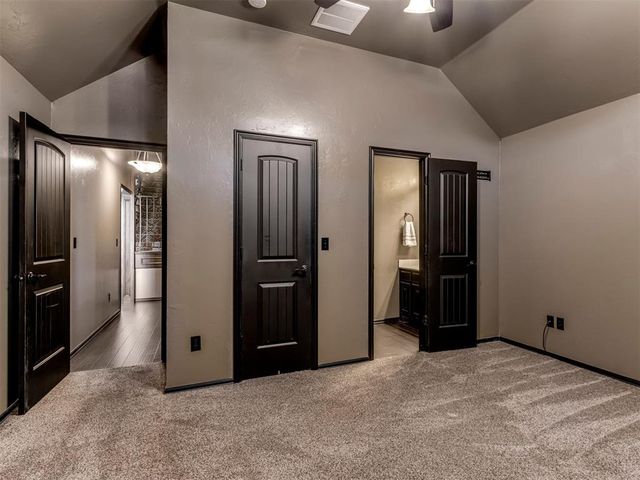 1104 Kingsway Avenue, Yukon, OK 73099