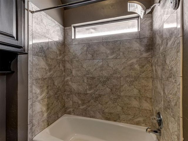 1104 Kingsway Avenue, Yukon, OK 73099