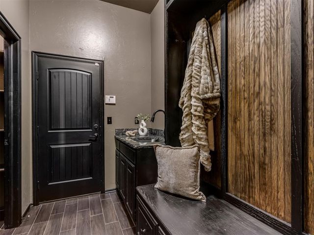 1104 Kingsway Avenue, Yukon, OK 73099