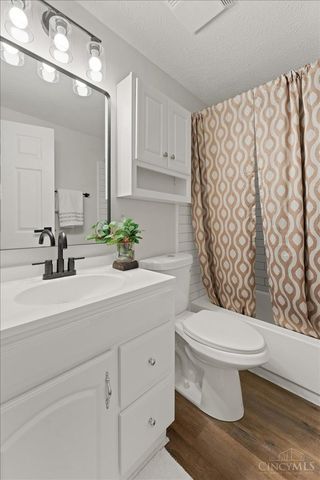 9977 Loralinda Drive, Colerain Twp, OH 45251