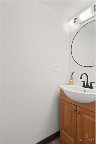 9977 Loralinda Drive, Colerain Twp, OH 45251