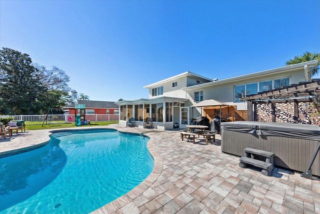 6511 AUGUSTA BOULEVARD, Seminole, FL 33777