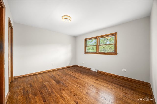 1321 Iroquois Lane, Darien, IL 60561