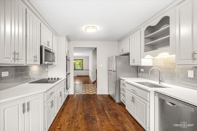 1321 Iroquois Lane, Darien, IL 60561