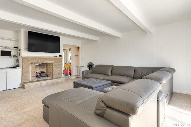 60 E Square Lake Road, Bloomfield Charter Township, MI 48304