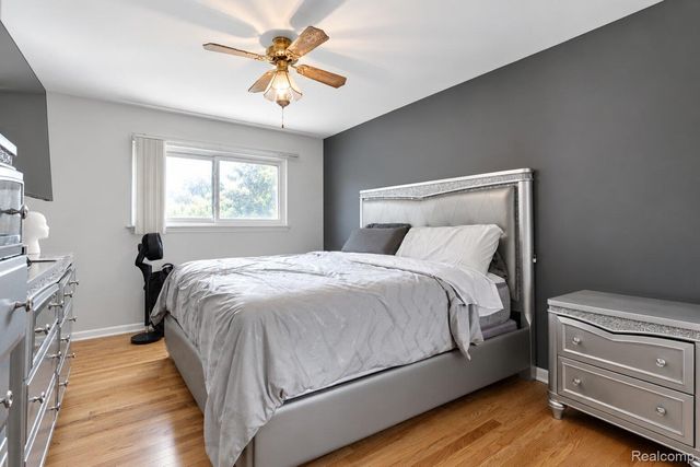 60 E Square Lake Road, Bloomfield Charter Township, MI 48304